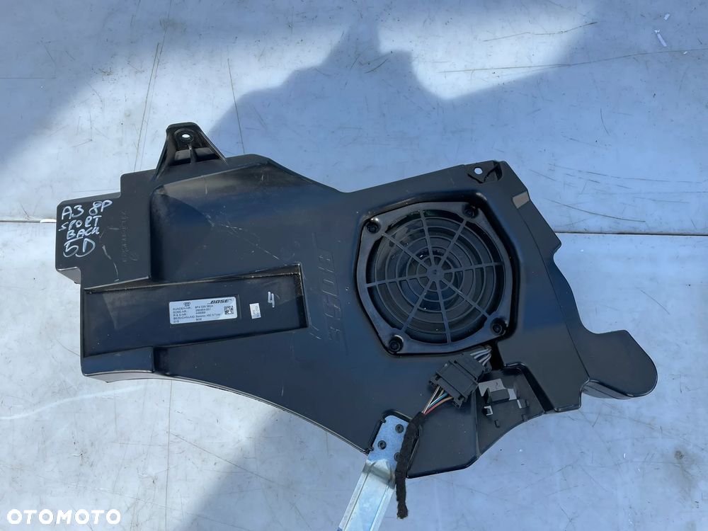 GŁOŚNIK SUBWOOFER BOSE 8P4035382A AUDI A3 8P 5D - 1