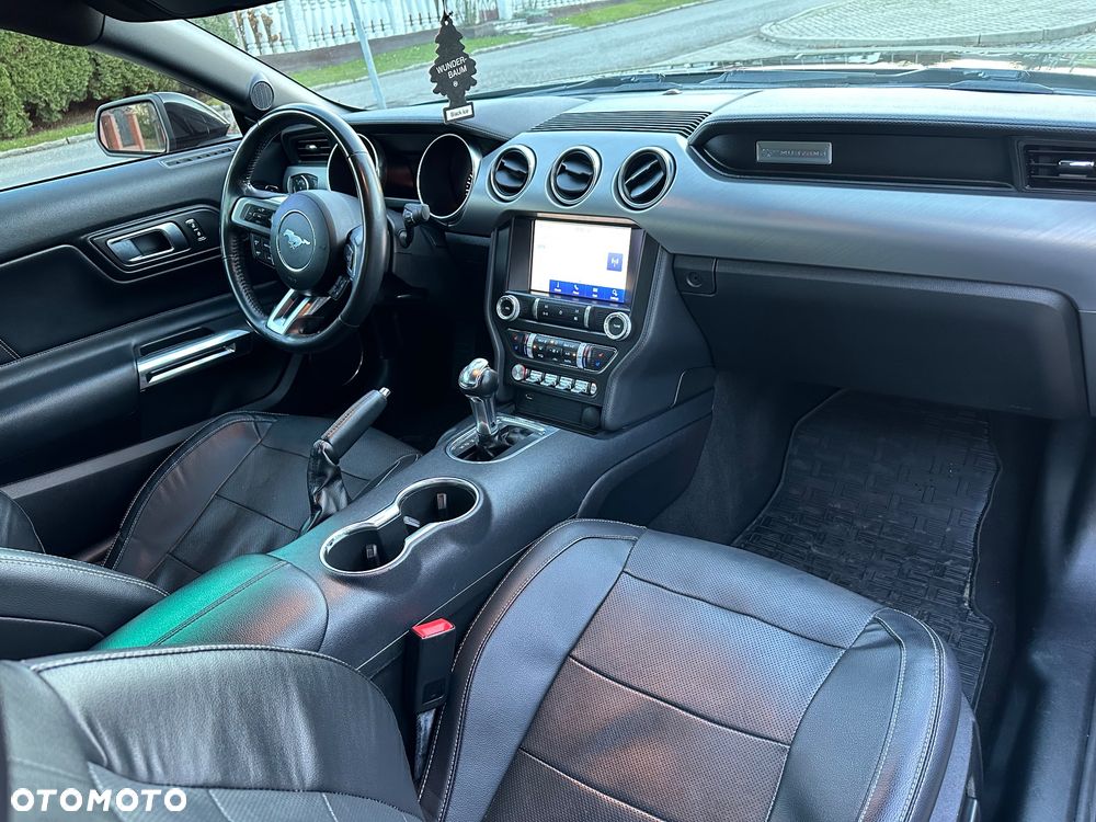 Ford Mustang 5.0 V8 GT - 20