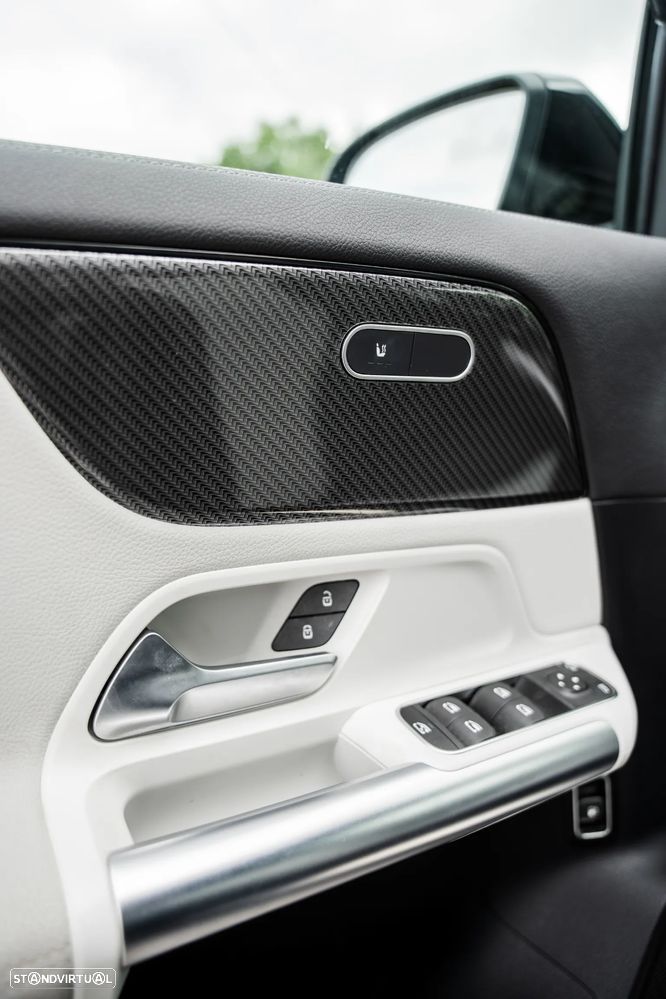 Mercedes-Benz GLA 250 e 8G-DCT AMG Line - 26