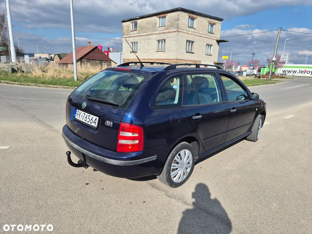 Skoda Fabia - 3