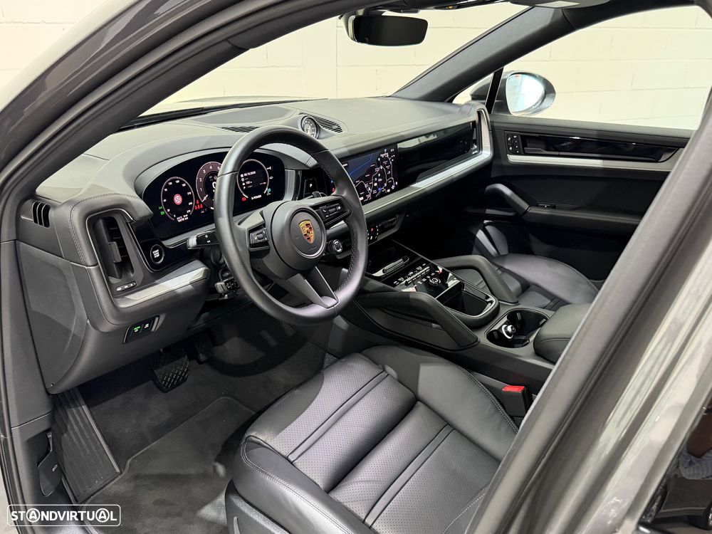 Porsche Cayenne Coupé E-Hybrid - 5