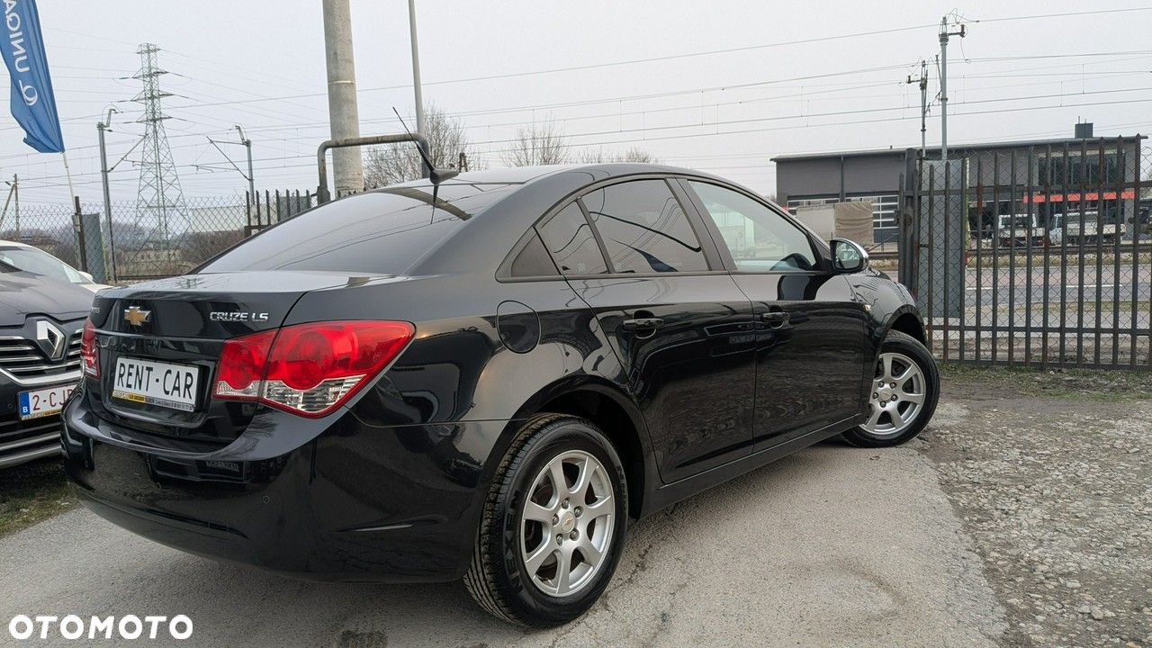 Chevrolet Cruze - 10