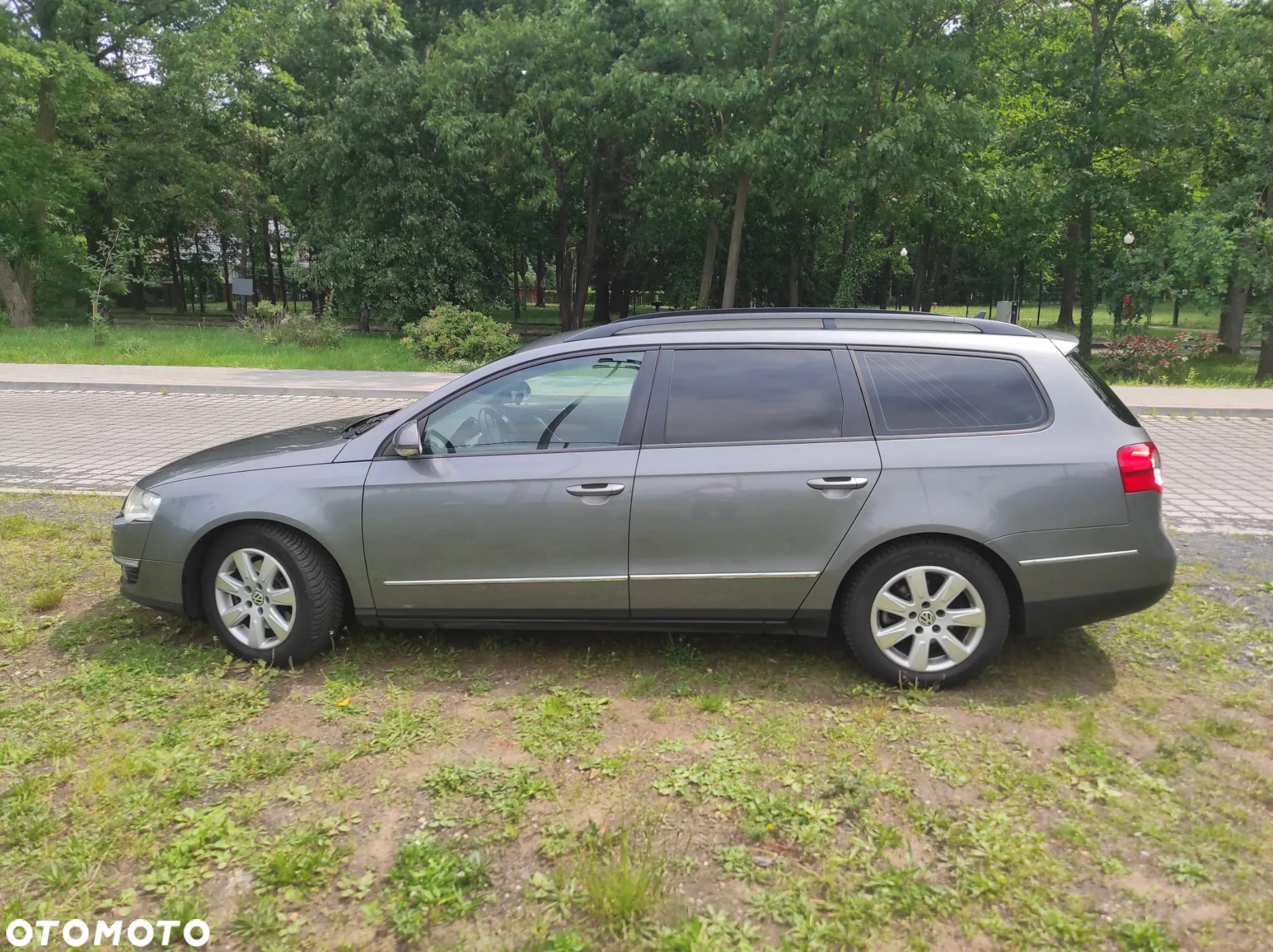 Volkswagen Passat 2.0 TDI Comfortline - 7