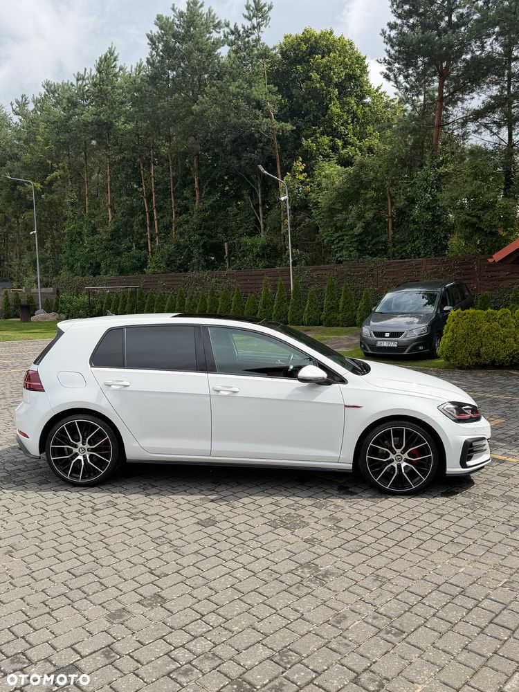 Volkswagen Golf GTI (BlueMotion Technology) - 7