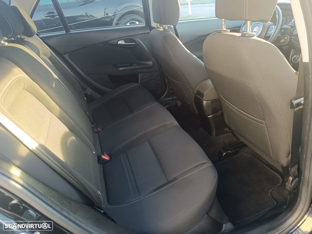 Fiat Tipo Station Wagon 1.3 M-Jet Lounge Tech - 20