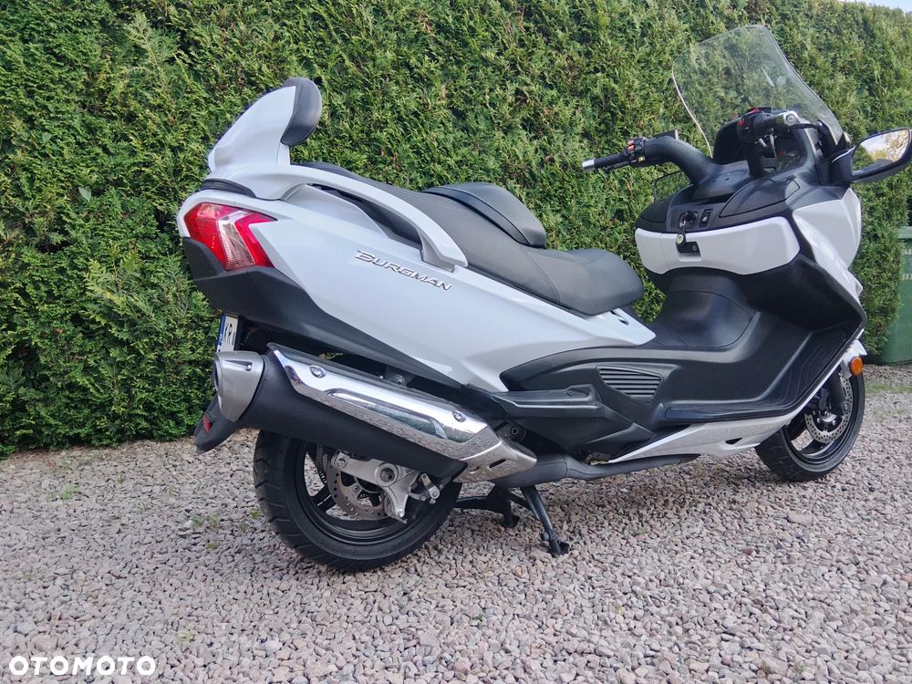Suzuki Burgman - 21