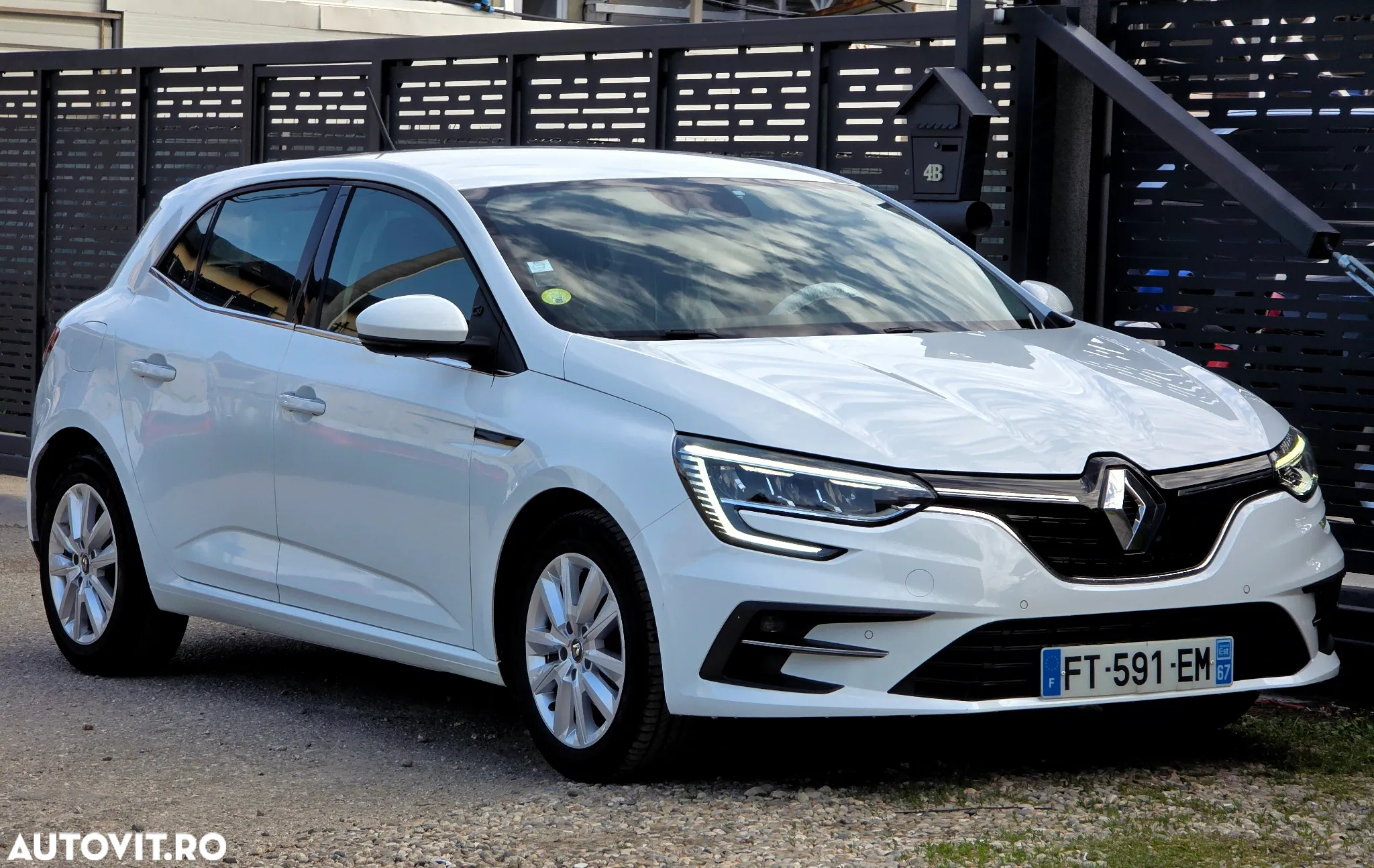 Renault Megane BLUE dCi 115 INTENS - 9
