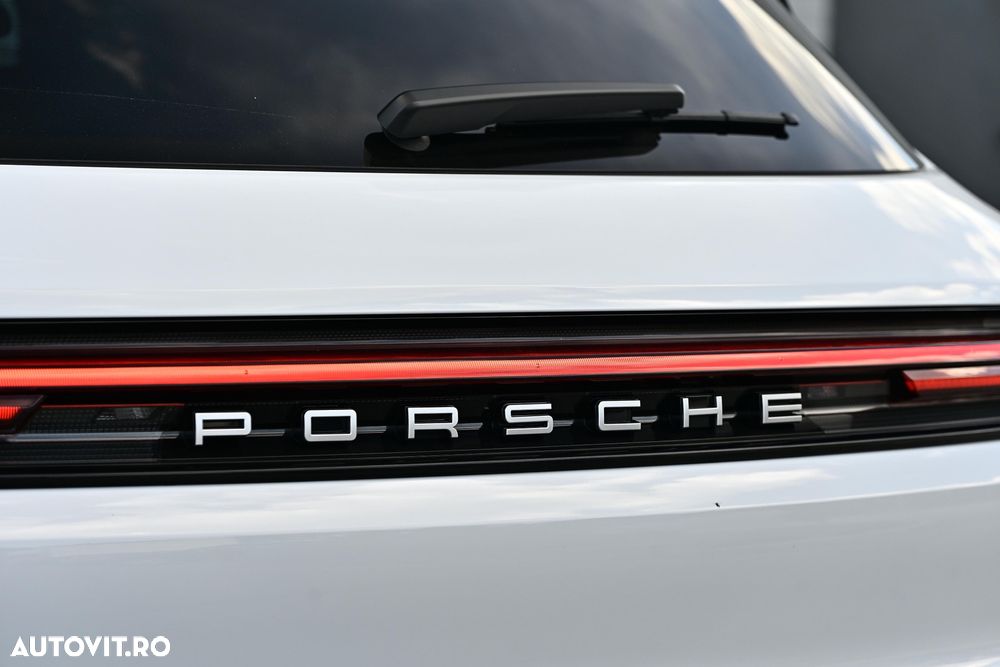 Porsche Cayenne - 32