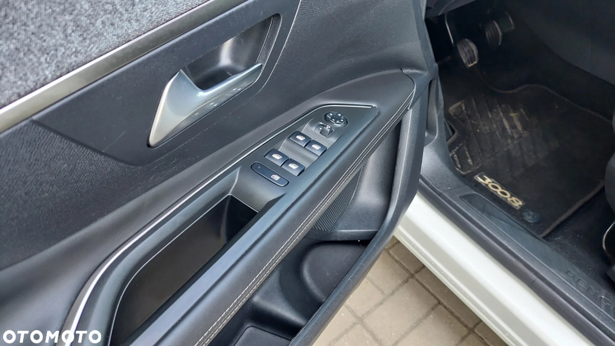 Peugeot 3008 1.2 PureTech Access S&S - 19