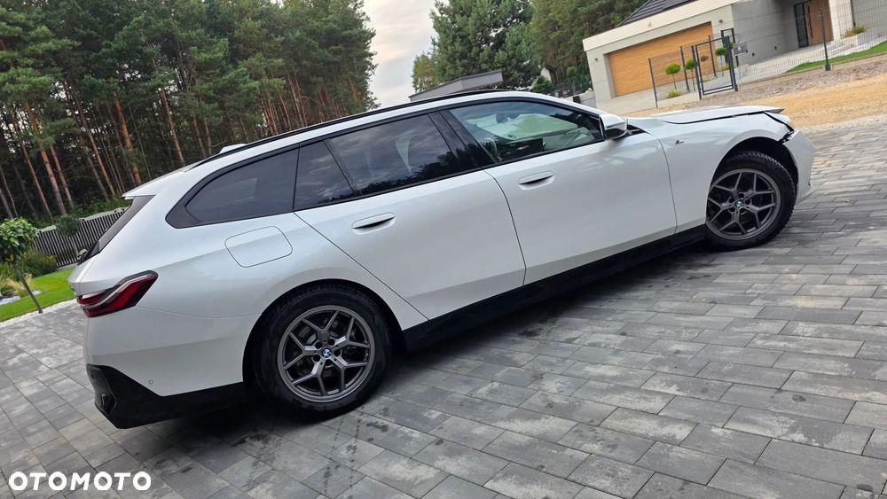 BMW Seria 5 520i mHEV M Sport - 10