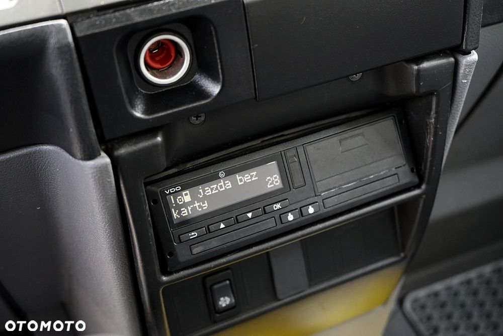 Nissan ATLEON - 27