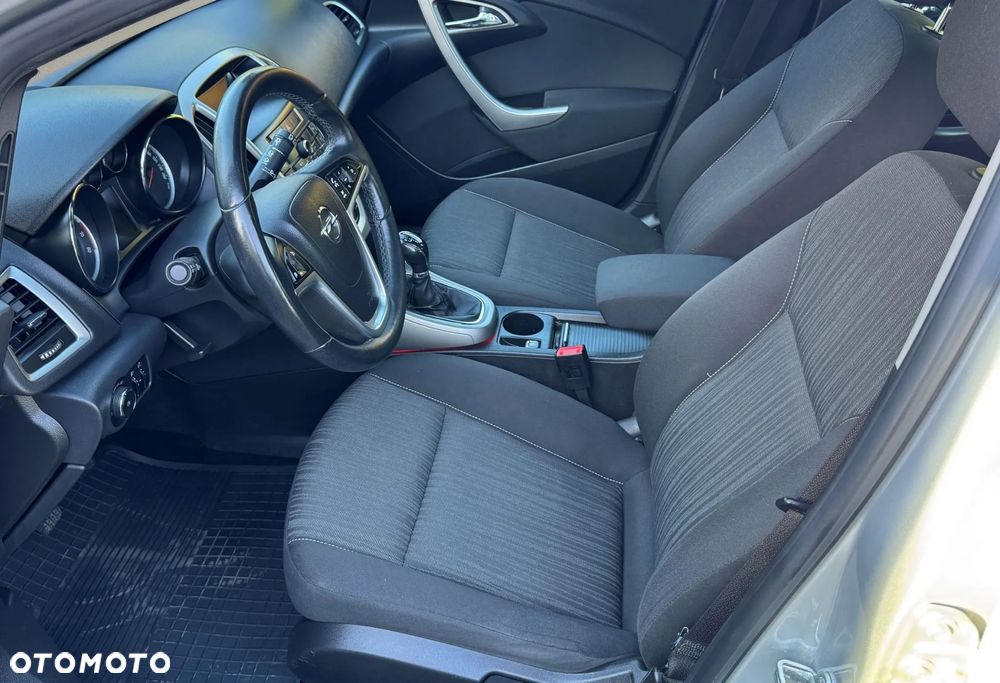 Opel Astra 1.4 Turbo - 9