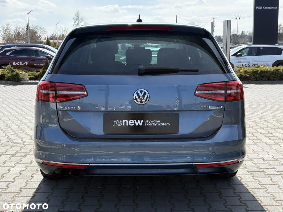 Volkswagen Passat - 19