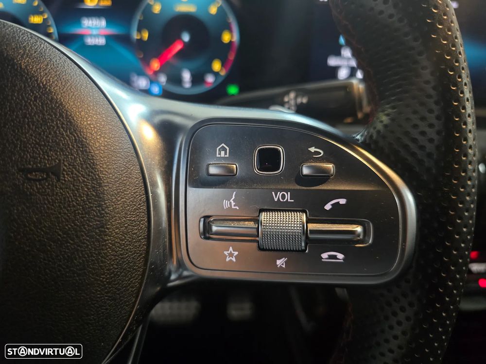 Mercedes-Benz CLA 180 d Shooting Brake AMG Line Aut. - 17