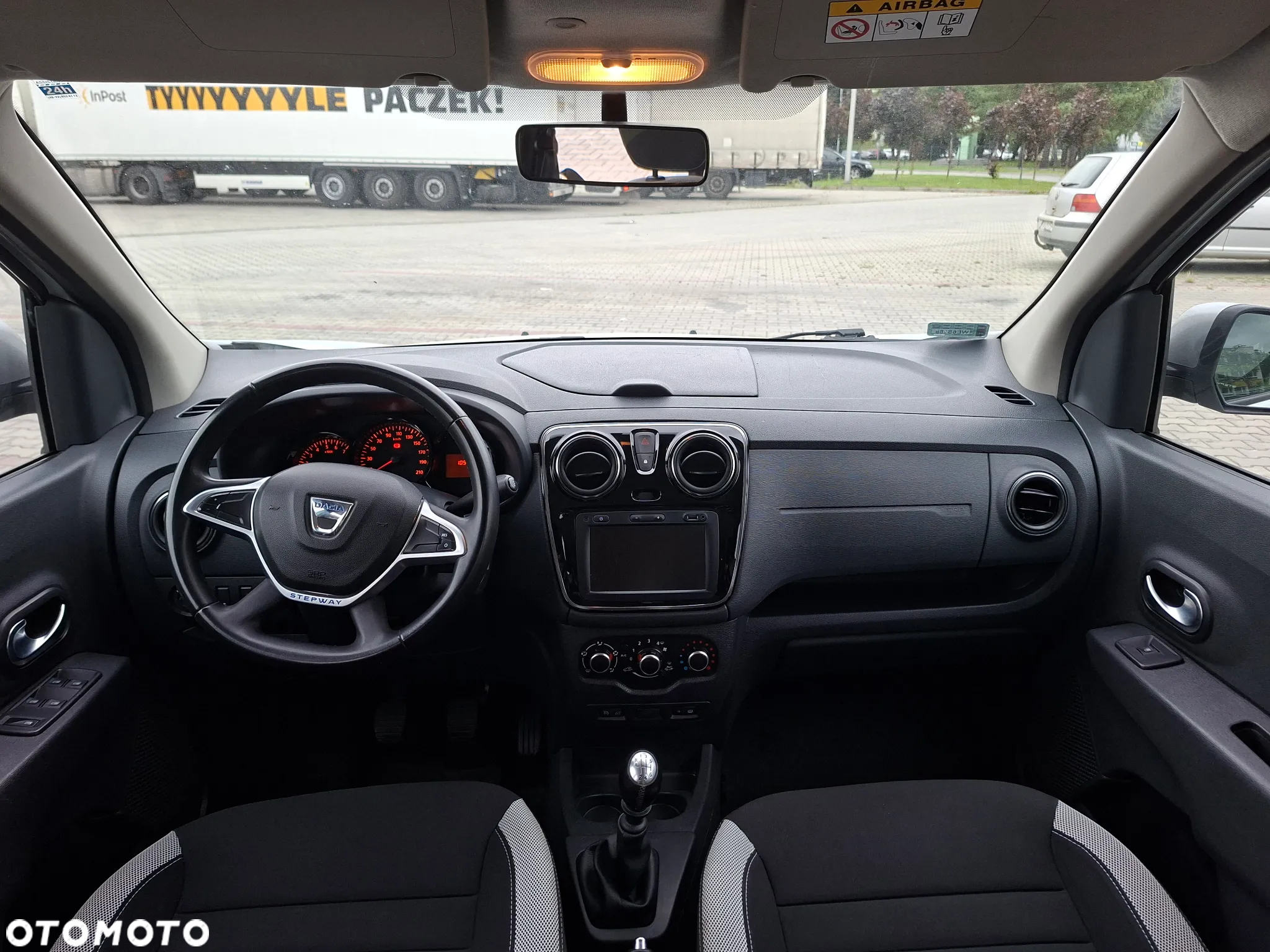 Dacia Lodgy 1.5 Blue dCi Stepway S&S - 9