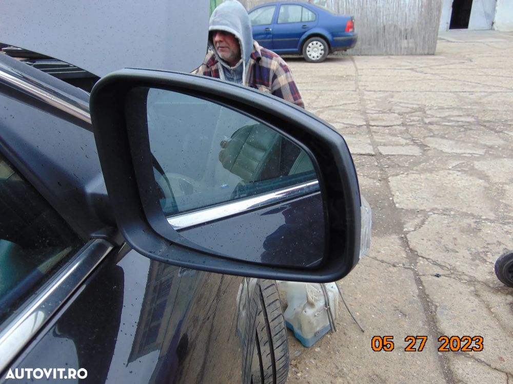 Oglinda Renault Latitude oglinda dreapta latitude dezmembrez latitude 2.0 automat euro 5 - 2
