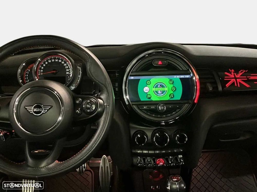 MINI 3 Portas John Cooper Works - 14