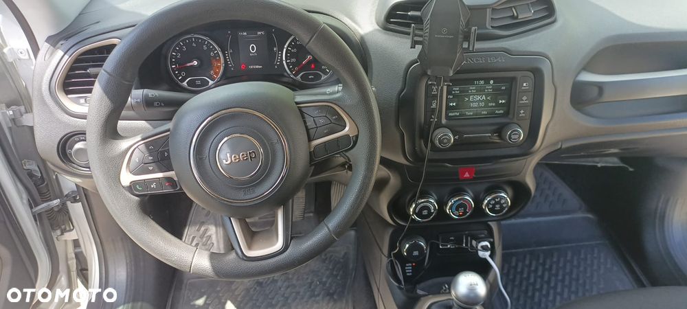 Jeep Renegade - 14