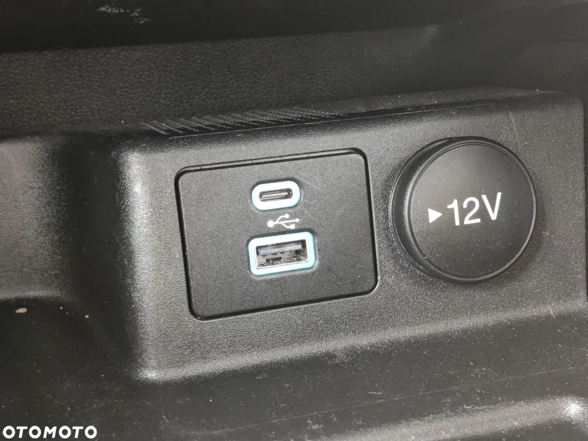 Ford Escape 2.0 EcoBoost AWD Titanium - 25