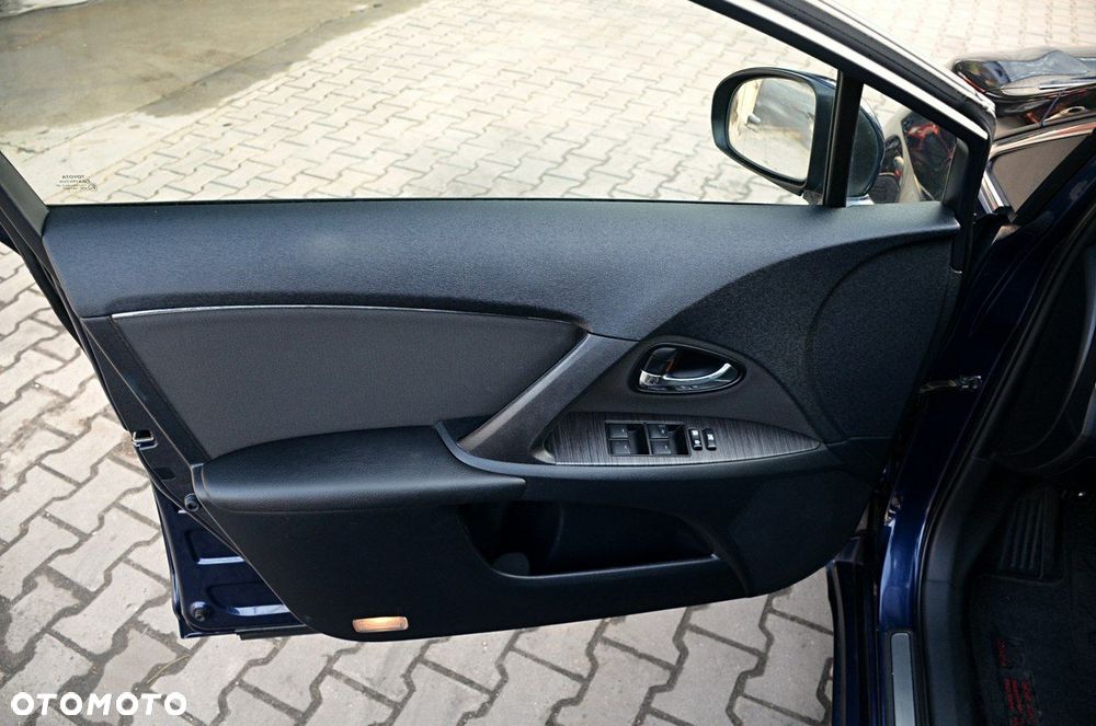 Toyota Avensis - 19