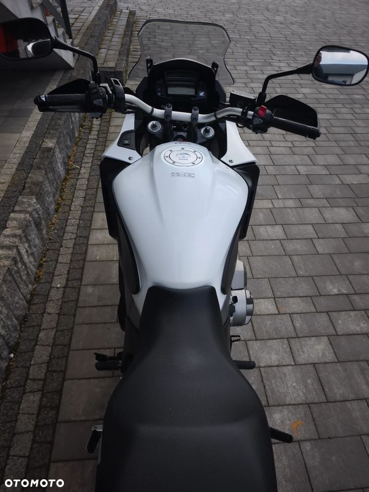 Honda VFR - 17