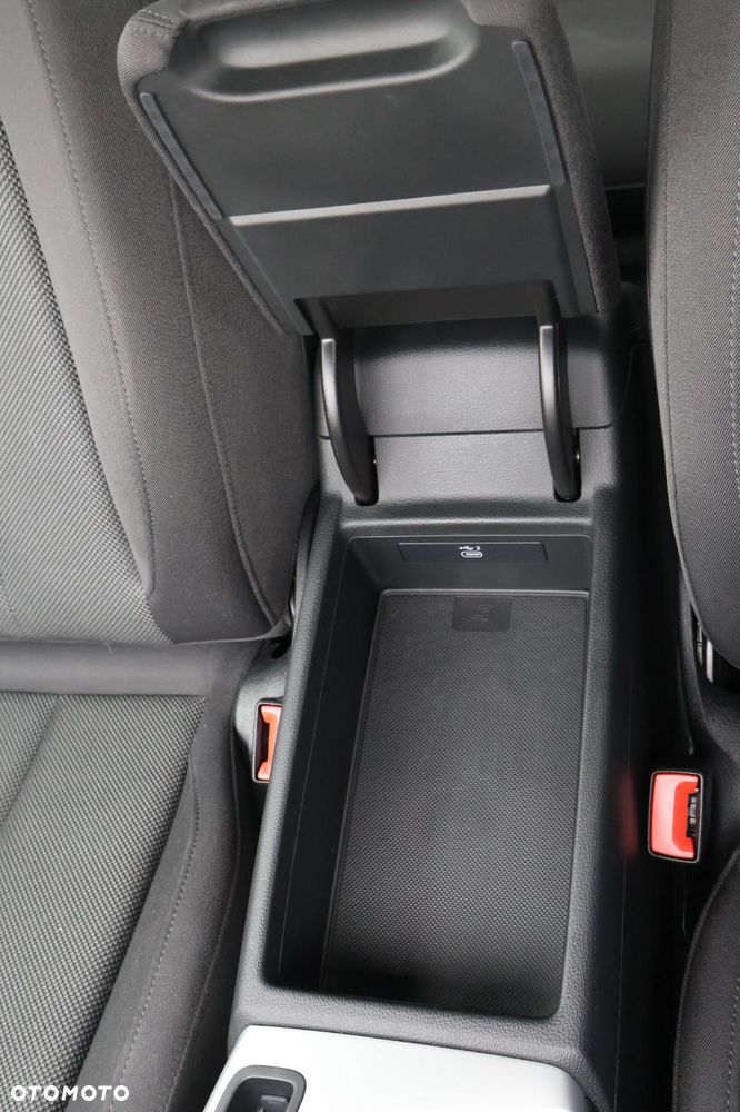 Audi A4 Limousine 35 TFSI mHEV Advanced S tronic - 13