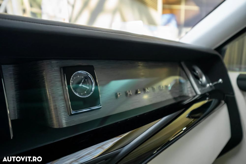 Rolls-Royce Phantom - 17