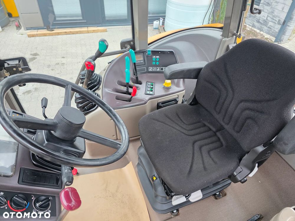 Renault Ares 710 - 6
