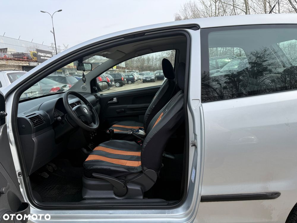 Volkswagen Fox - 11
