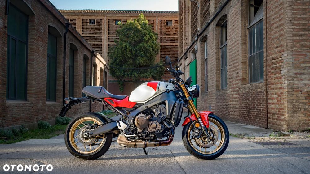 Yamaha XSR - 7