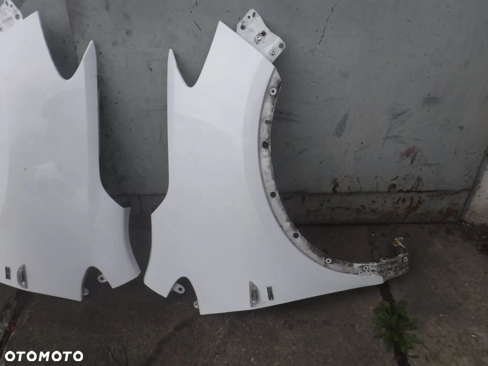 Opel  Mokka 12-16 blotnik przod lewy prawy GAZ bialy - 2