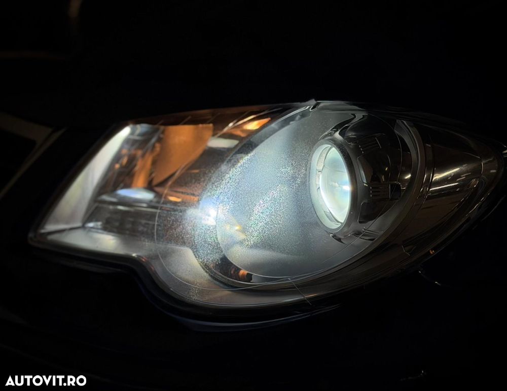 Volkswagen Touran 1.4 TSI Trendline Aut - 11