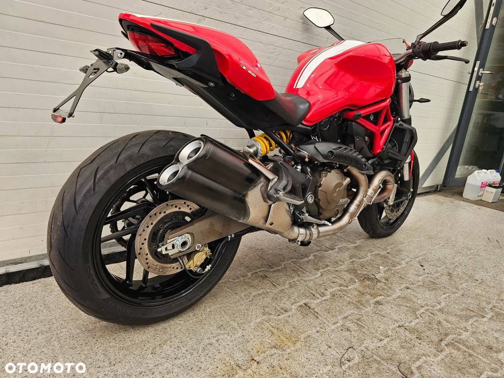 Ducati Monster - 17