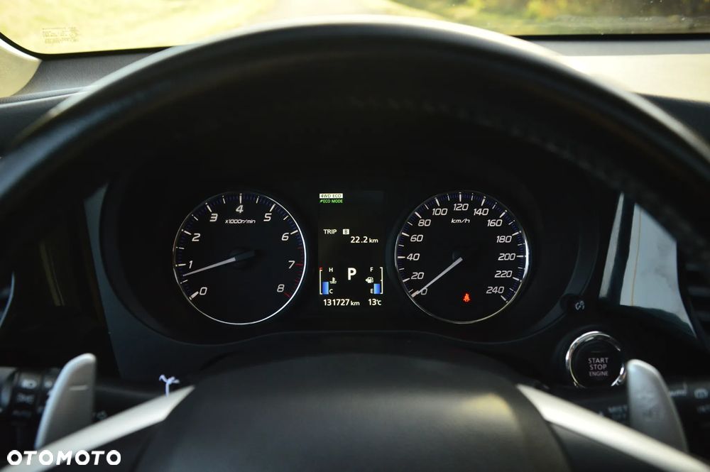 Mitsubishi Outlander 2.0 Intense + Navi 4WD CVT - 37