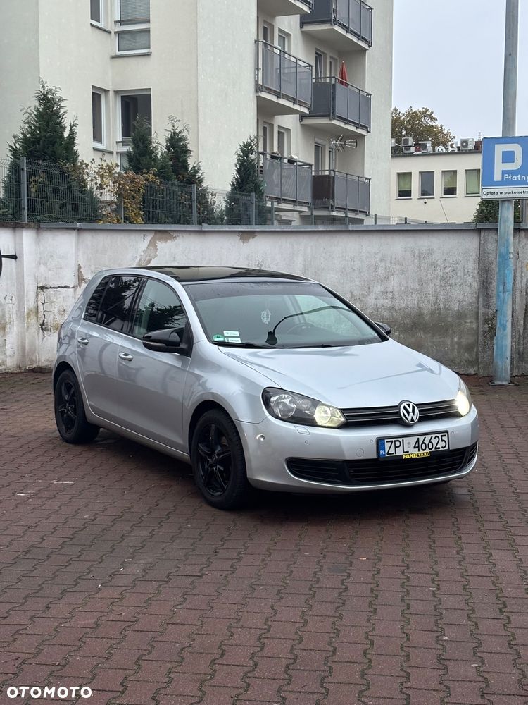 Volkswagen Golf - 6