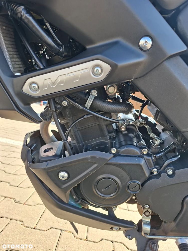 Yamaha MT - 16