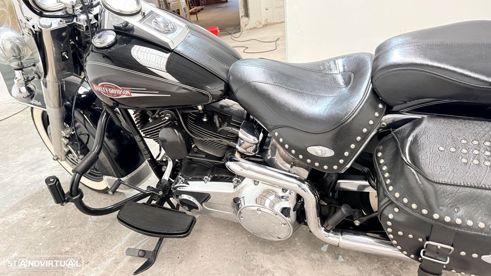 Harley-Davidson Heritage Softail Classic - 5