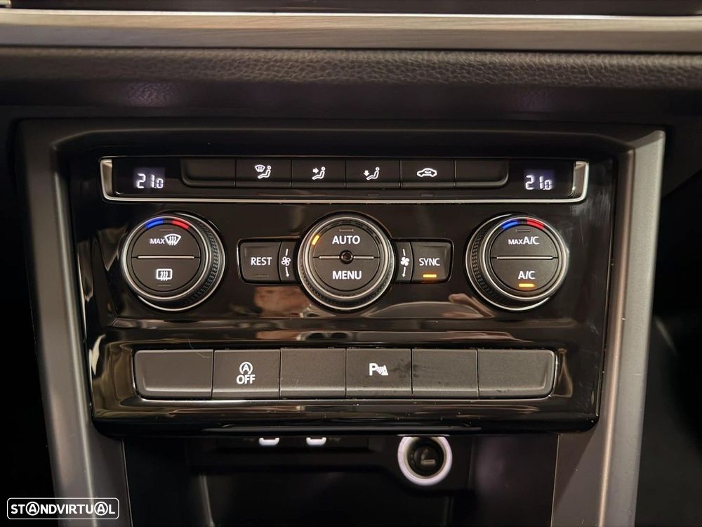 VW Touran 1.5 TSI Confortline - 16