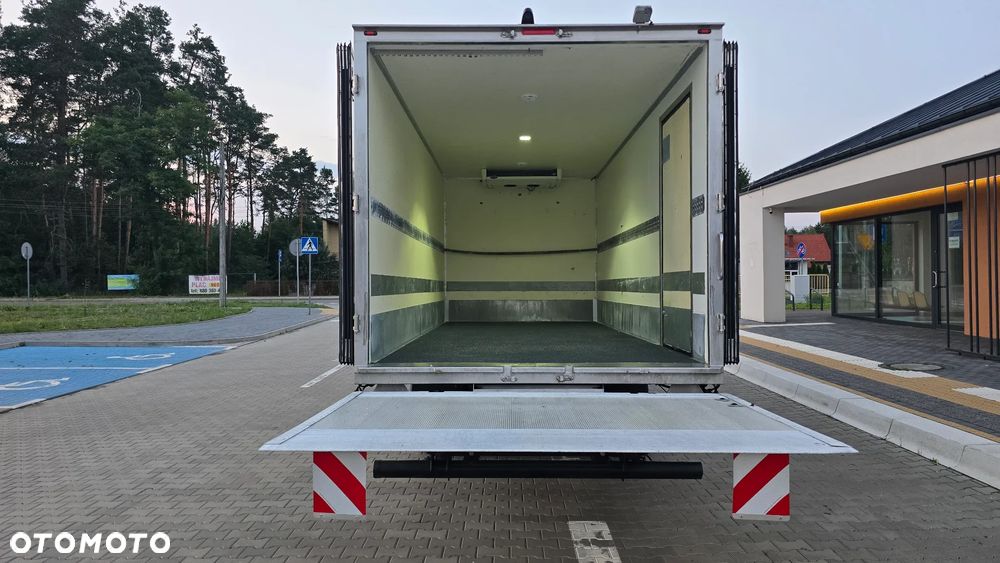 Iveco IVECO DAILY 72C18 3.0 180KM DMC 7200 ❗❗ MODEL 2019 / CARRIER XARIOS 500 / MROŹNIA +32 -32 / ZABUDOWA JEGGER 10 EP / GRUBA ŚCIANA / WINDA BAR 1000KG / NAVI / KAMERA COFANIA / RADAR  / SERWIS ASO / ŁADOWNOŚĆ 3600KG❗❗ JAK NOWY❗❗ - 7
