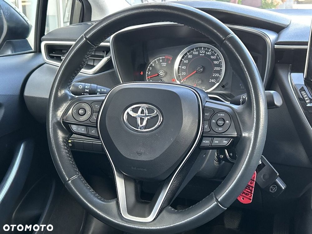 Toyota Corolla - 13