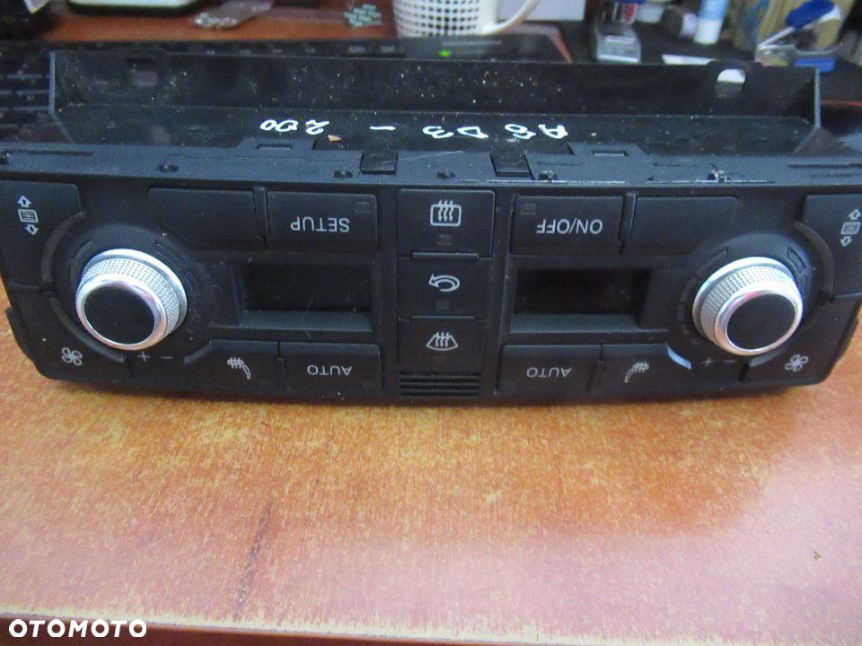 Panel Klimatyzacji 4E0820043D Audi A8 D3 - 3