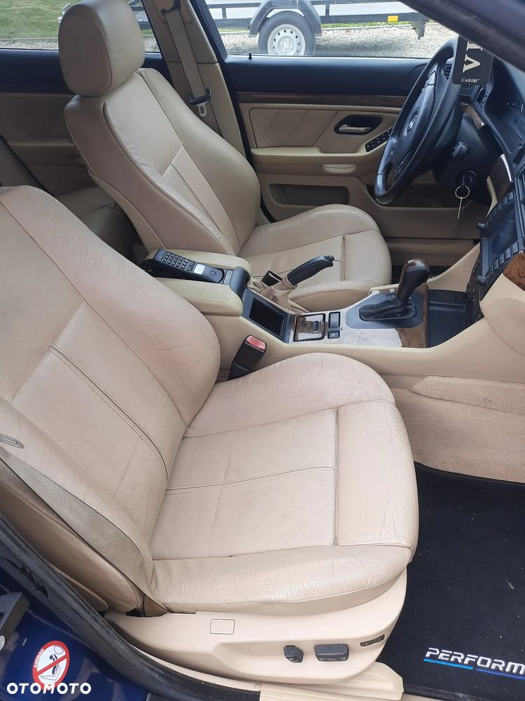 BMW Seria 5 525i - 14