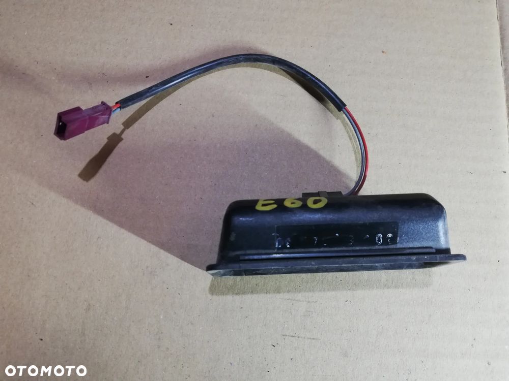 BMW E60 E61 Przycisk Klamka Klapy Bagażnika - 1