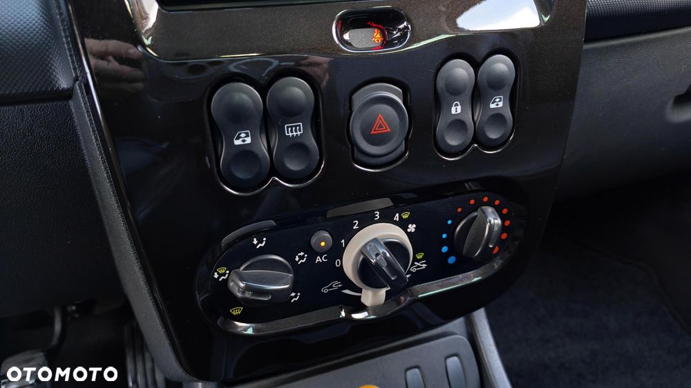 Dacia Duster SCe 115 4x2 Prestige - 32