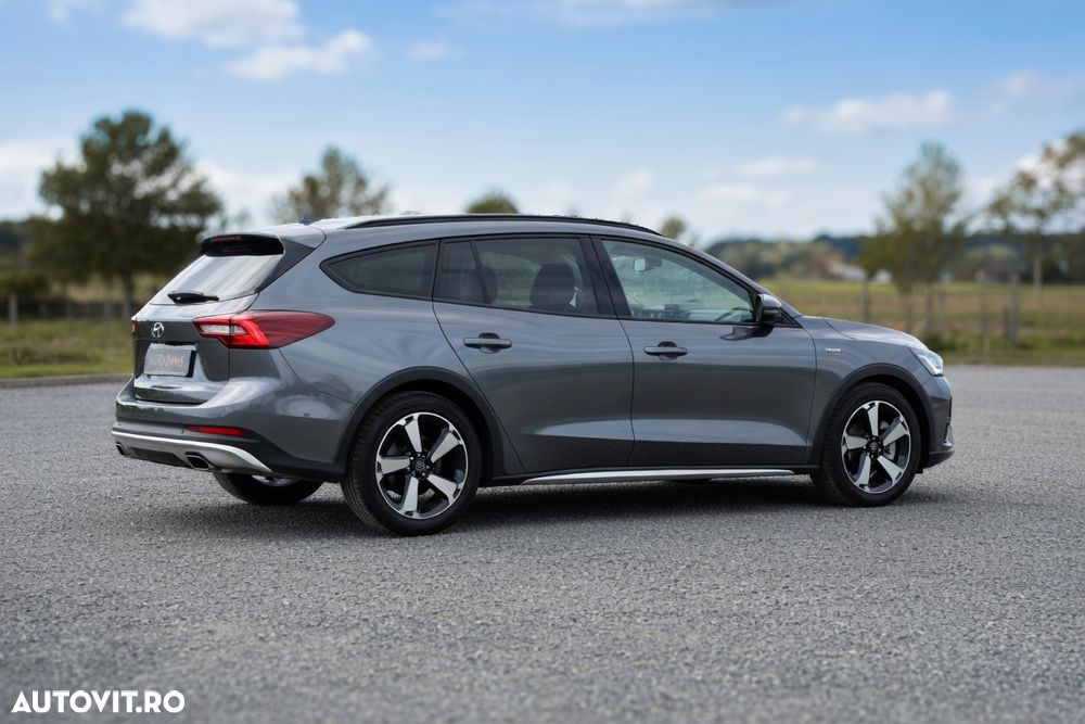 Ford Focus 1.5 EcoBlue 8AT Active - 4