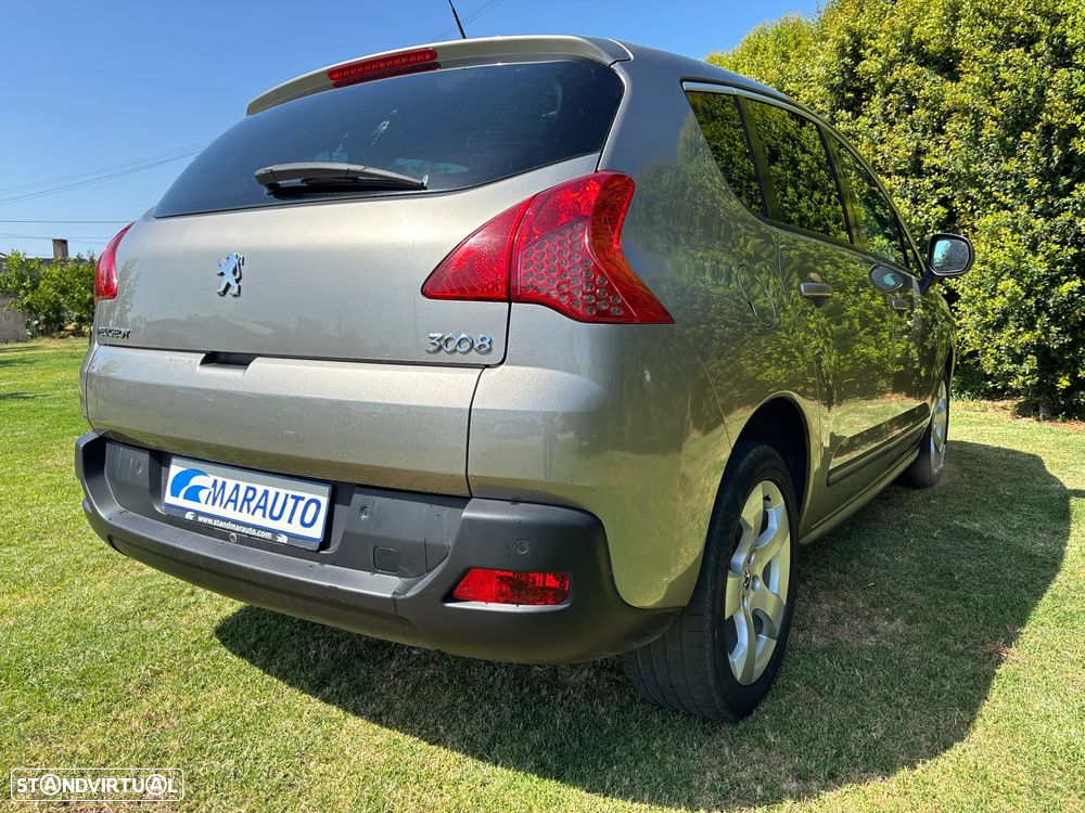 Peugeot 3008 1.6 HDi Allure - 9