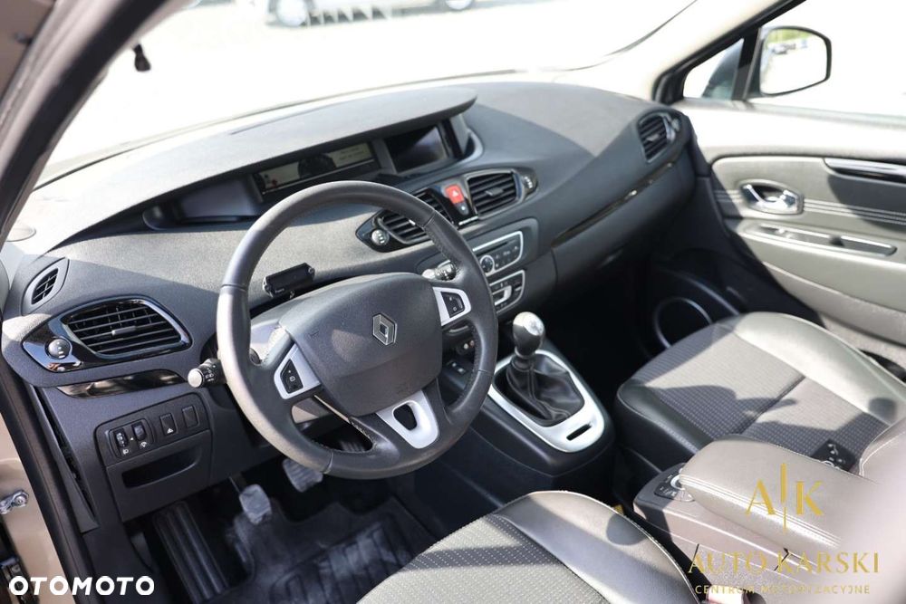 Renault Scenic - 21