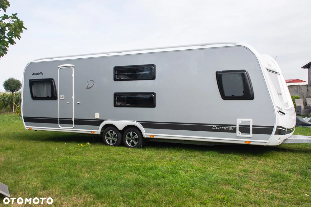 Dethleffs 730FKR Camper - 16