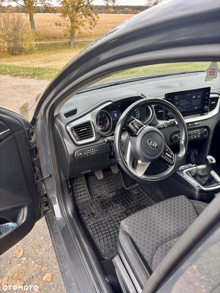 Kia Ceed - 6