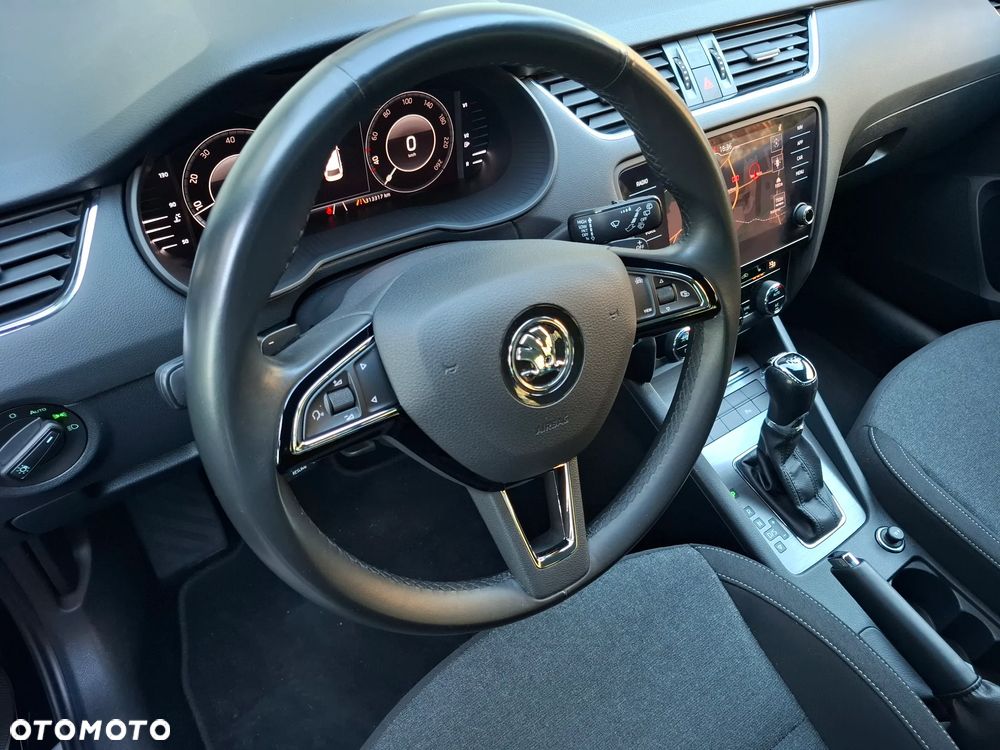 Skoda Octavia 2.0 TDI DSG Soleil - 10